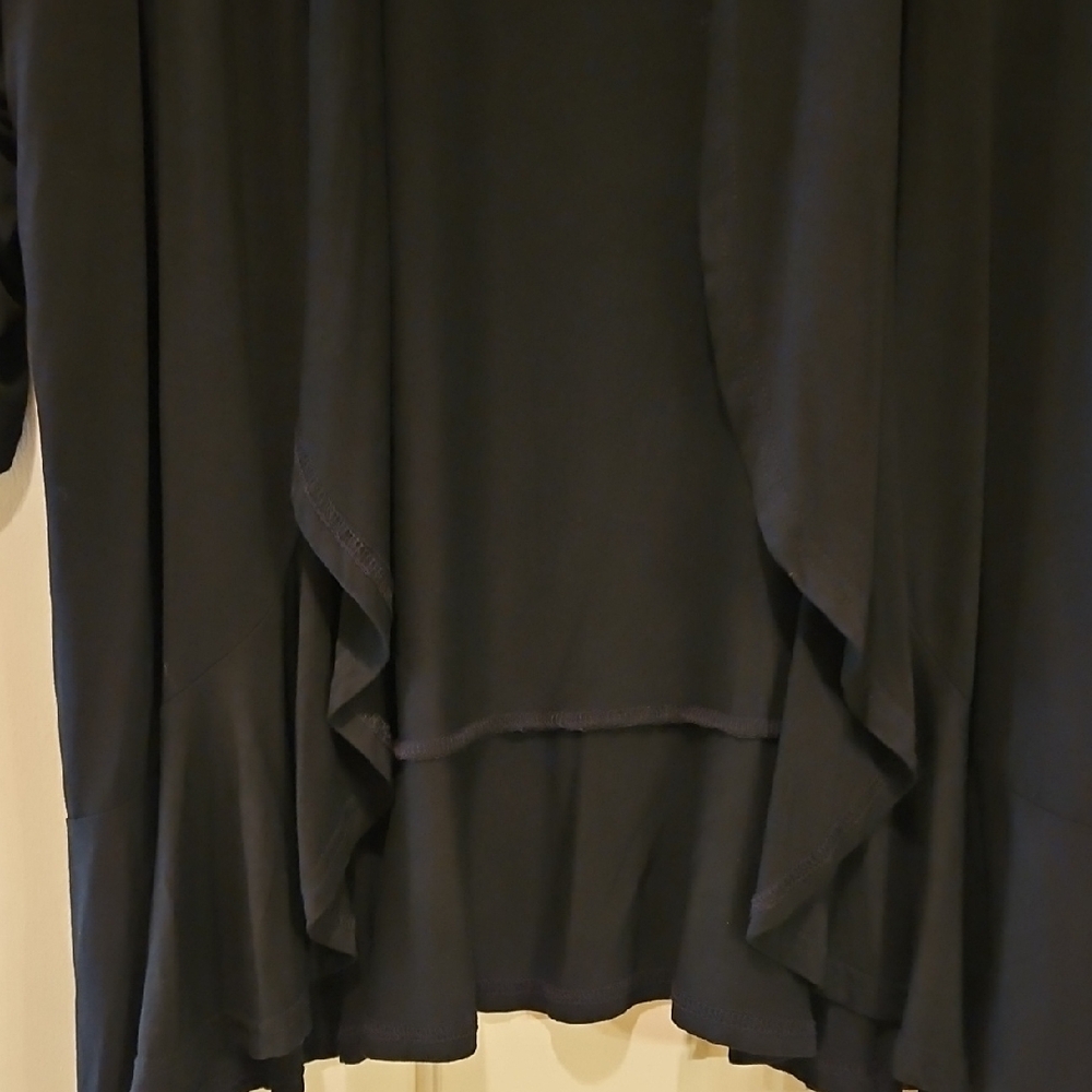 Elegant Black Women's Cardigan - Picture 2 of 12